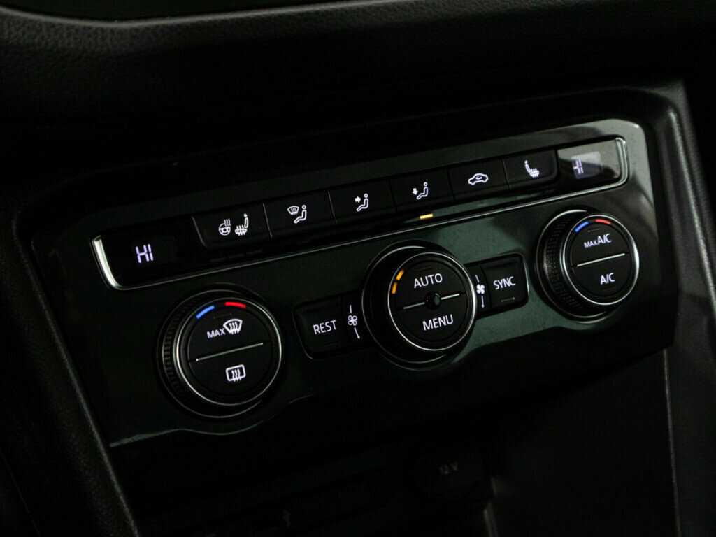 Volkswagen Tiguan, 2017 Фото №17