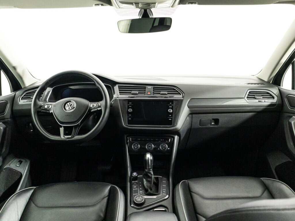 Volkswagen Tiguan, 2018 Фото №13