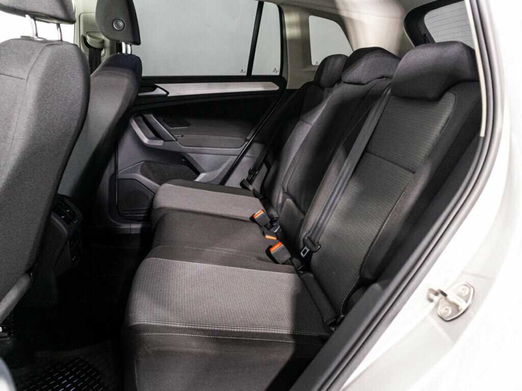 Volkswagen Tiguan, 2021 Фото №10