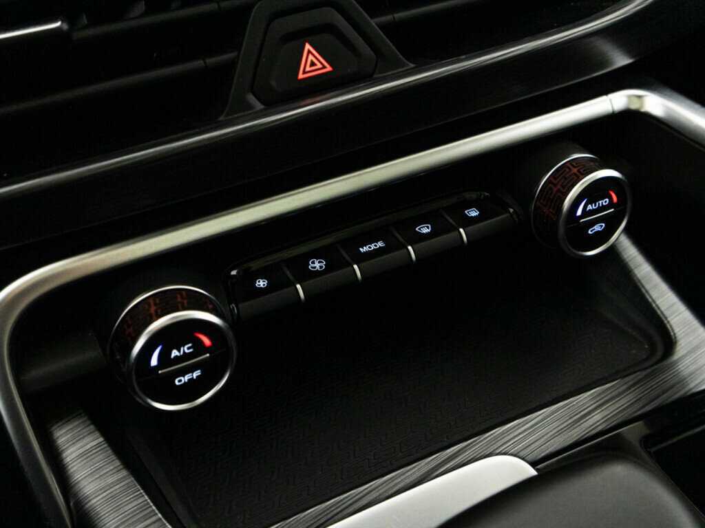 Geely Tugella, 2021 Фото №18