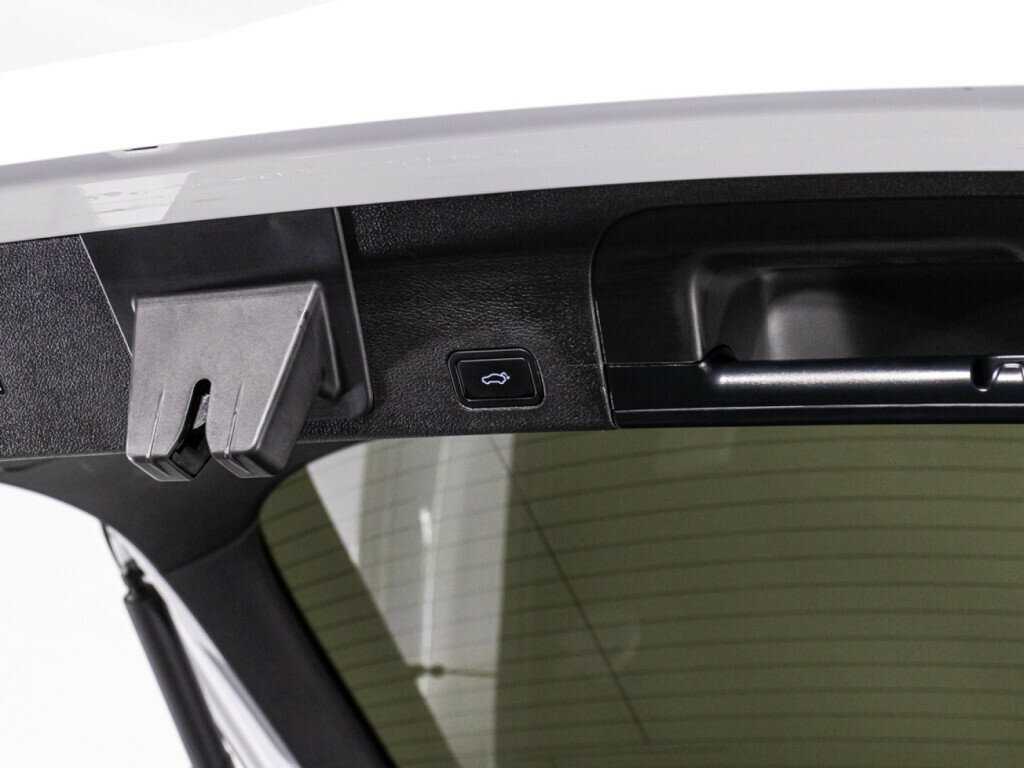 Geely Tugella, 2022 Фото №15