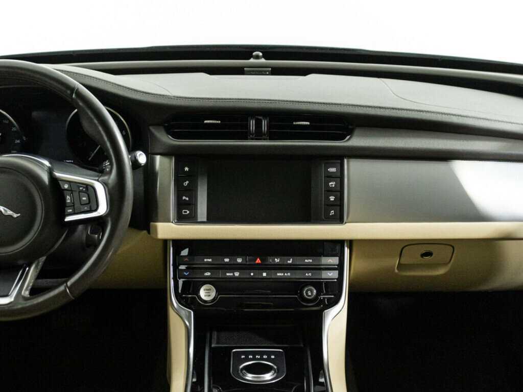 Jaguar XF, 2017 Фото №12