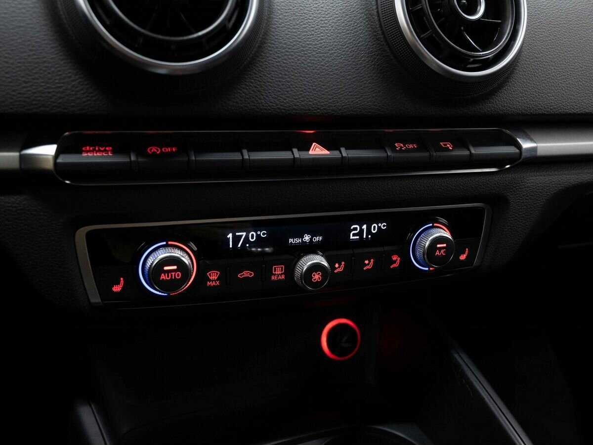 Audi A3, 2013 Фото №20