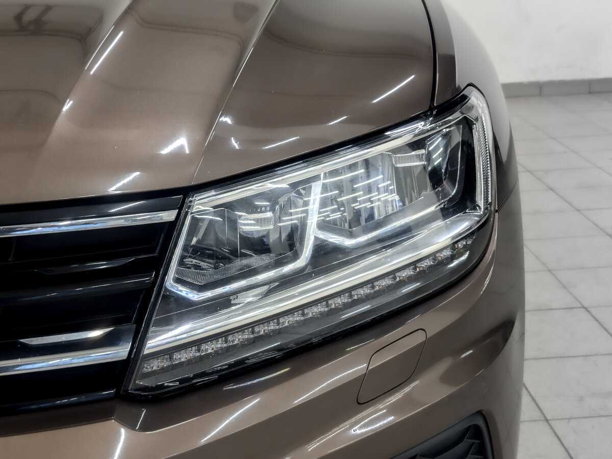 Volkswagen Tiguan, 2019 Фото №17