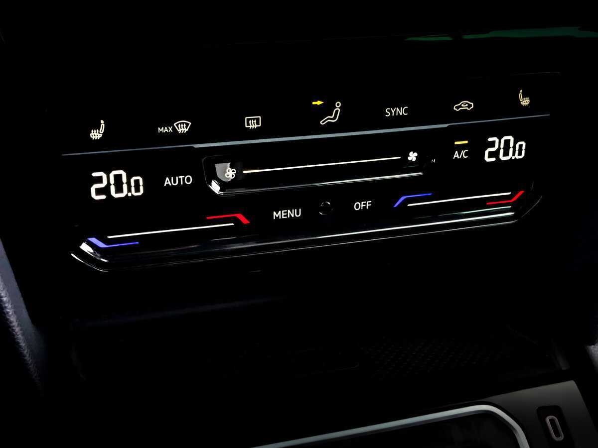 Volkswagen Passat, 2021 Фото №27