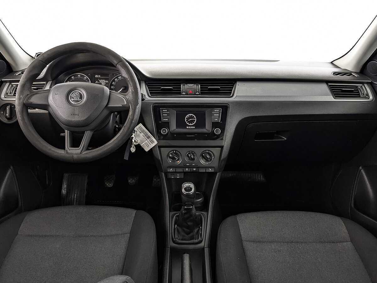 Skoda Rapid, 2017 Фото №14