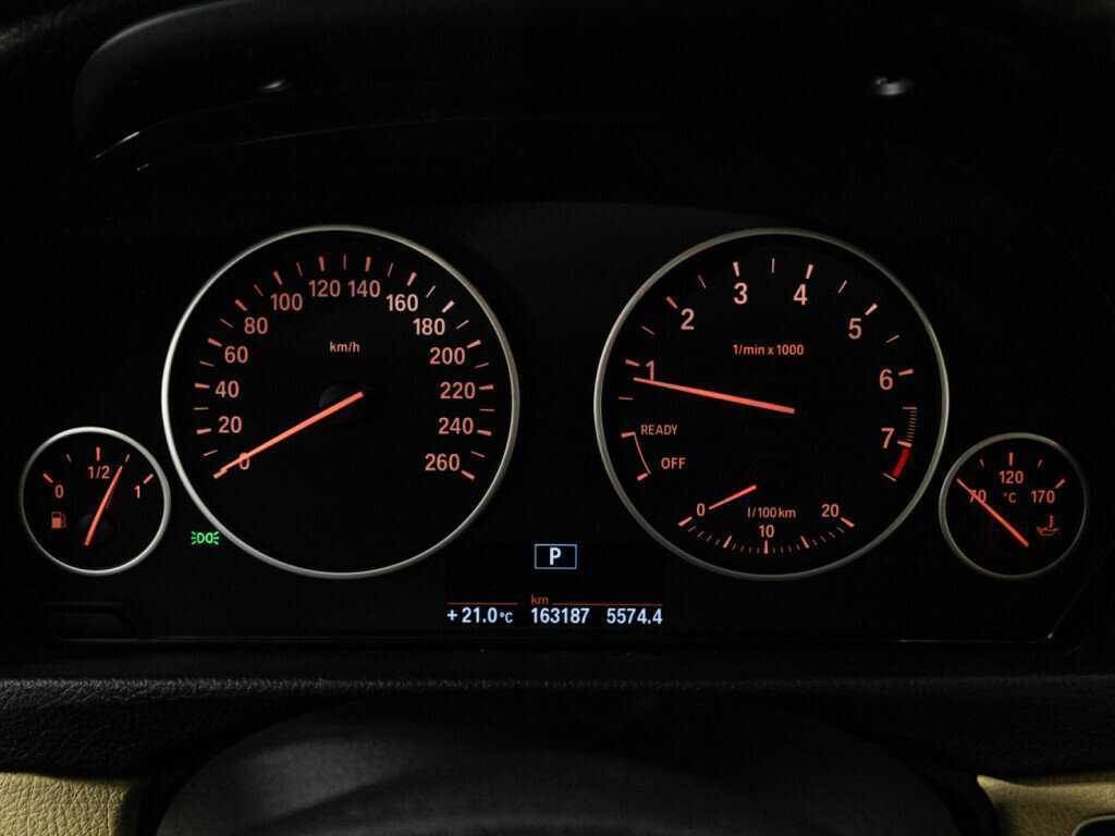 BMW 3 серии 316i, 2014 Фото №12