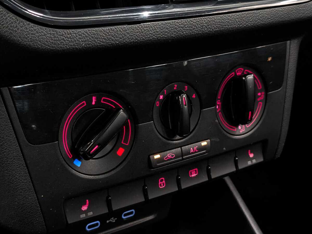 Volkswagen Polo, 2020 Фото №21