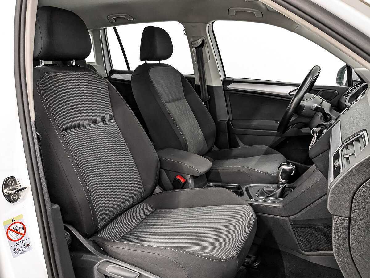 Volkswagen Tiguan, 2021 Фото №24