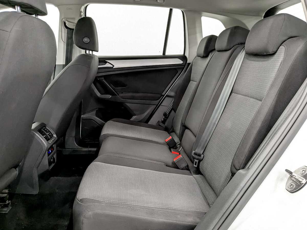 Volkswagen Tiguan, 2021 Фото №12