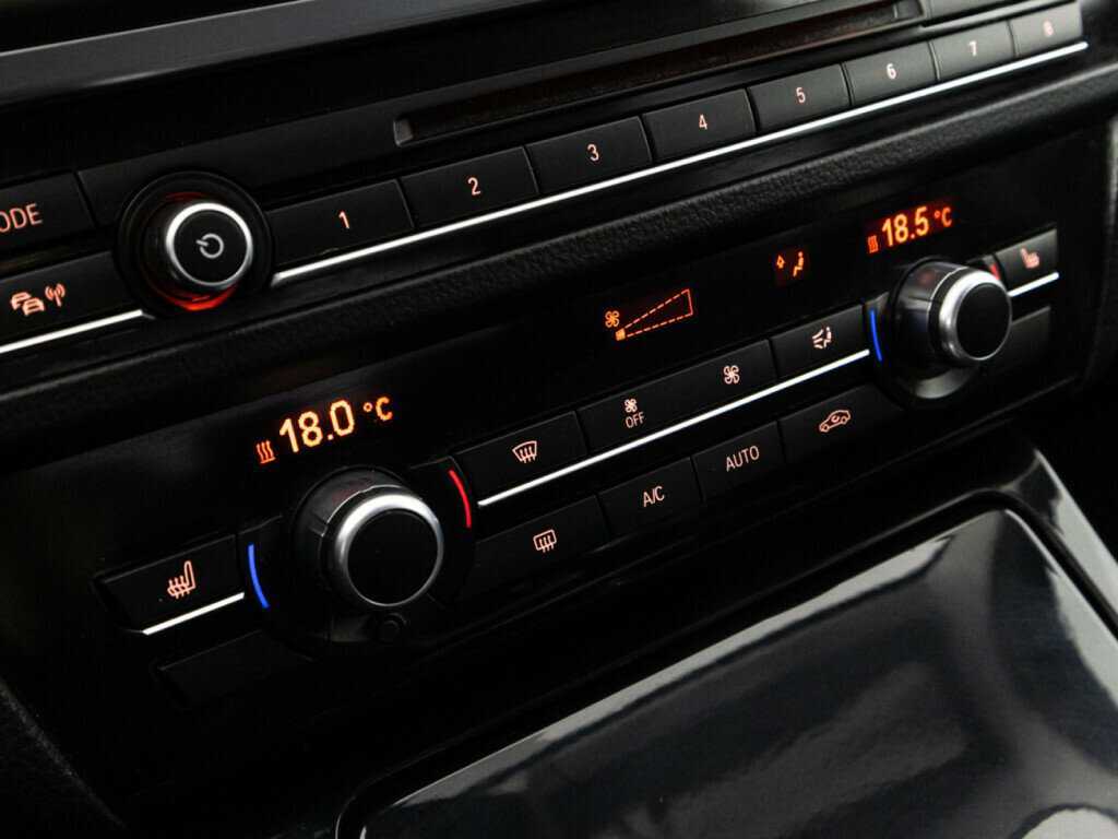 BMW 5 серии 520d, 2013 Фото №14