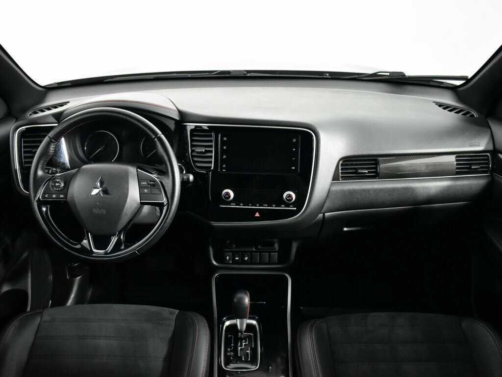 Mitsubishi Outlander, 2021 Фото №12