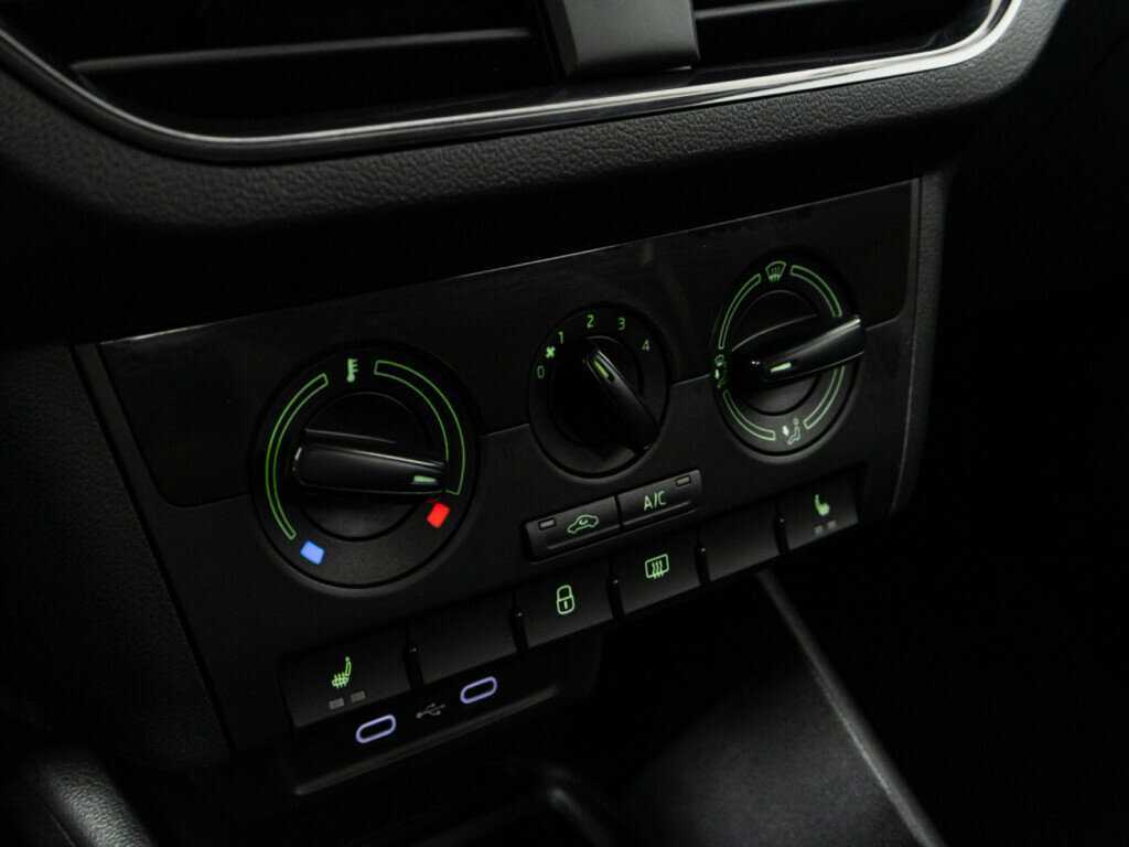 Skoda Rapid, 2021 Фото №15