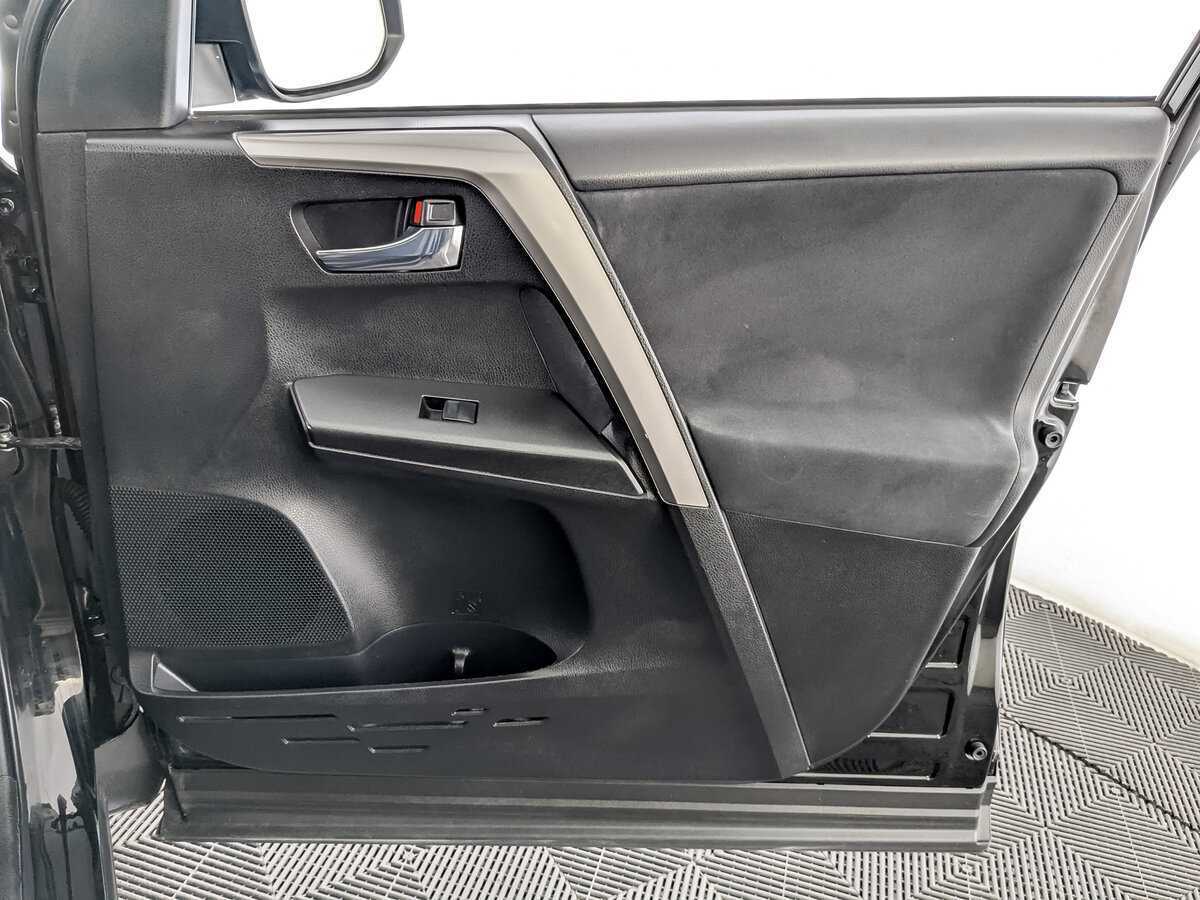 Toyota RAV4, 2017 Фото №23