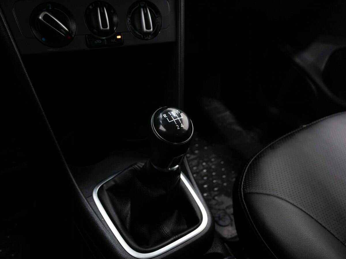 Volkswagen Polo, 2020 Фото №23