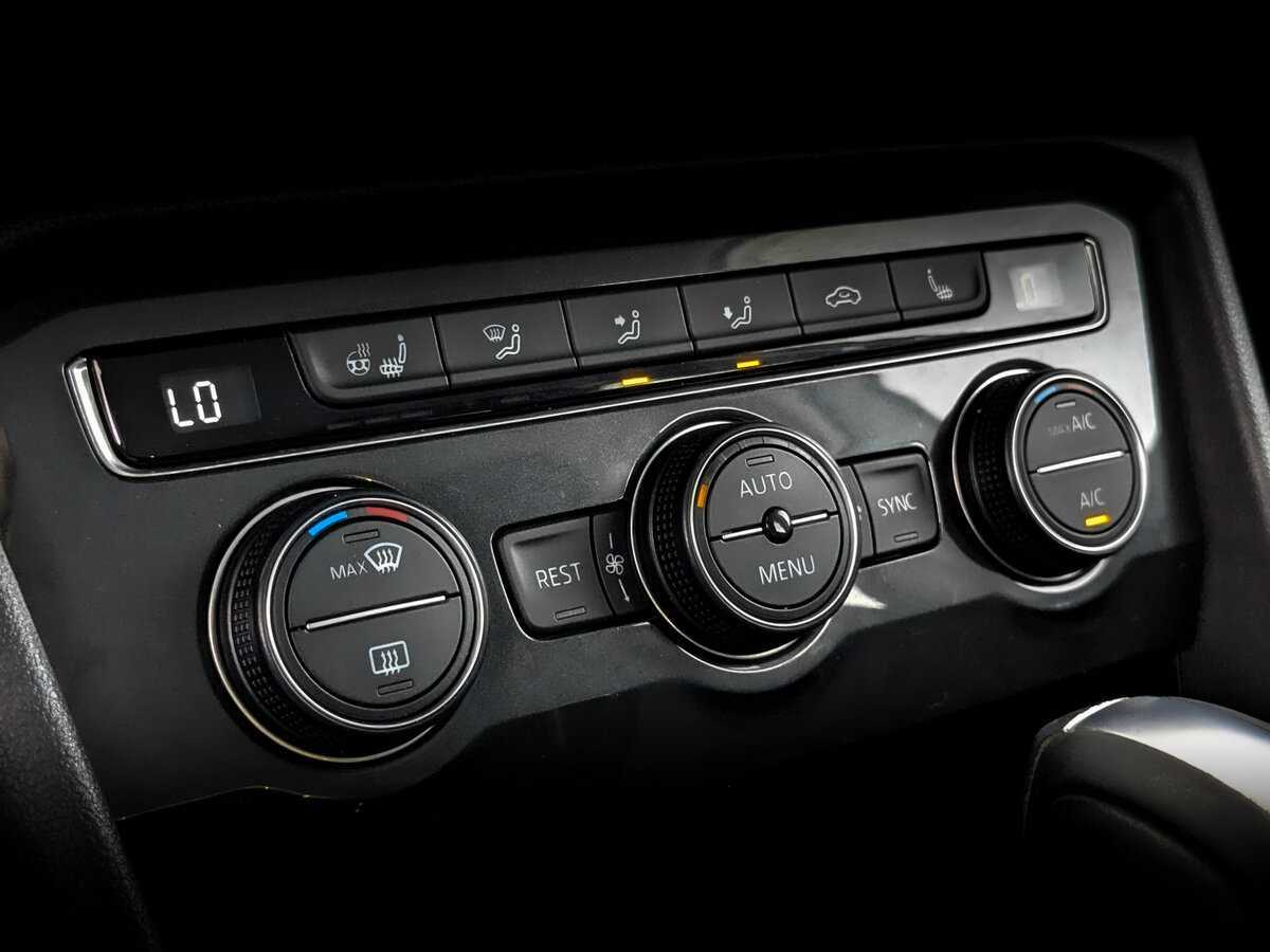 Volkswagen Tiguan, 2019 Фото №26