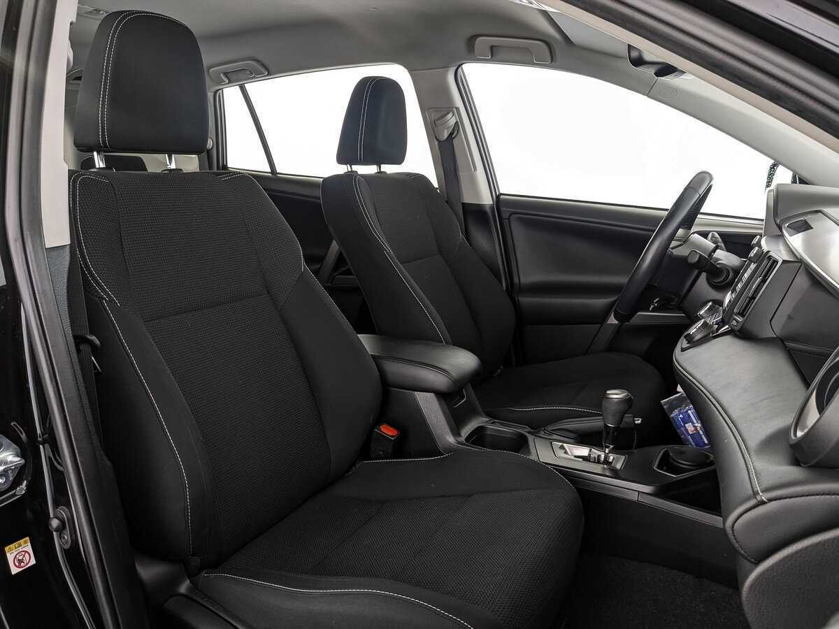 Toyota RAV4, 2017 Фото №21