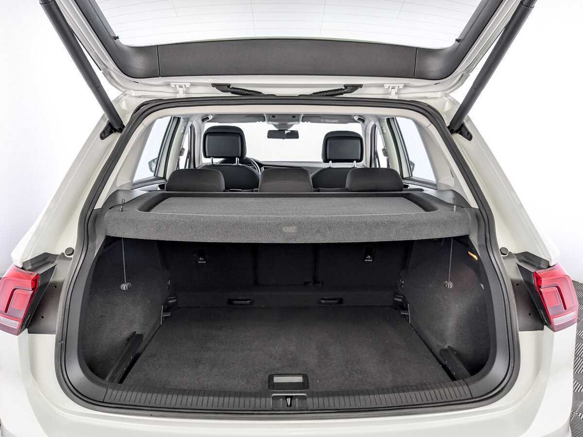 Volkswagen Tiguan, 2020 Фото №10