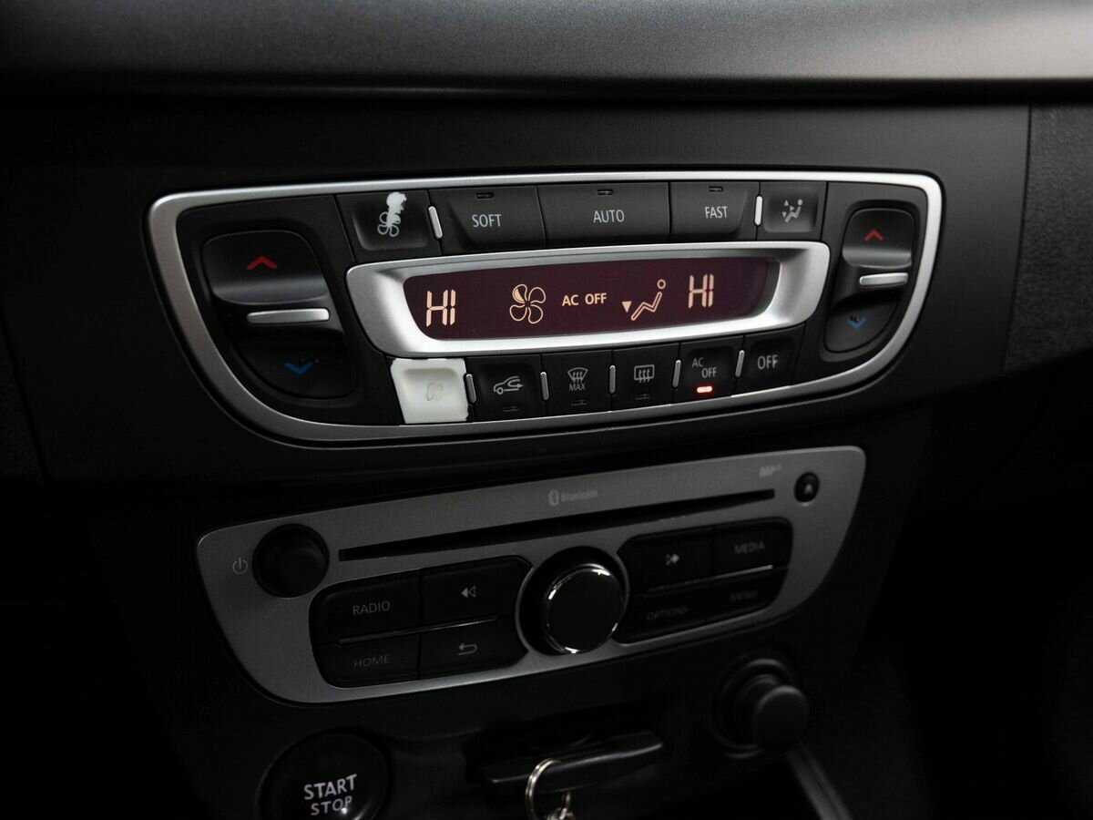 Renault Fluence, 2013 Фото №21