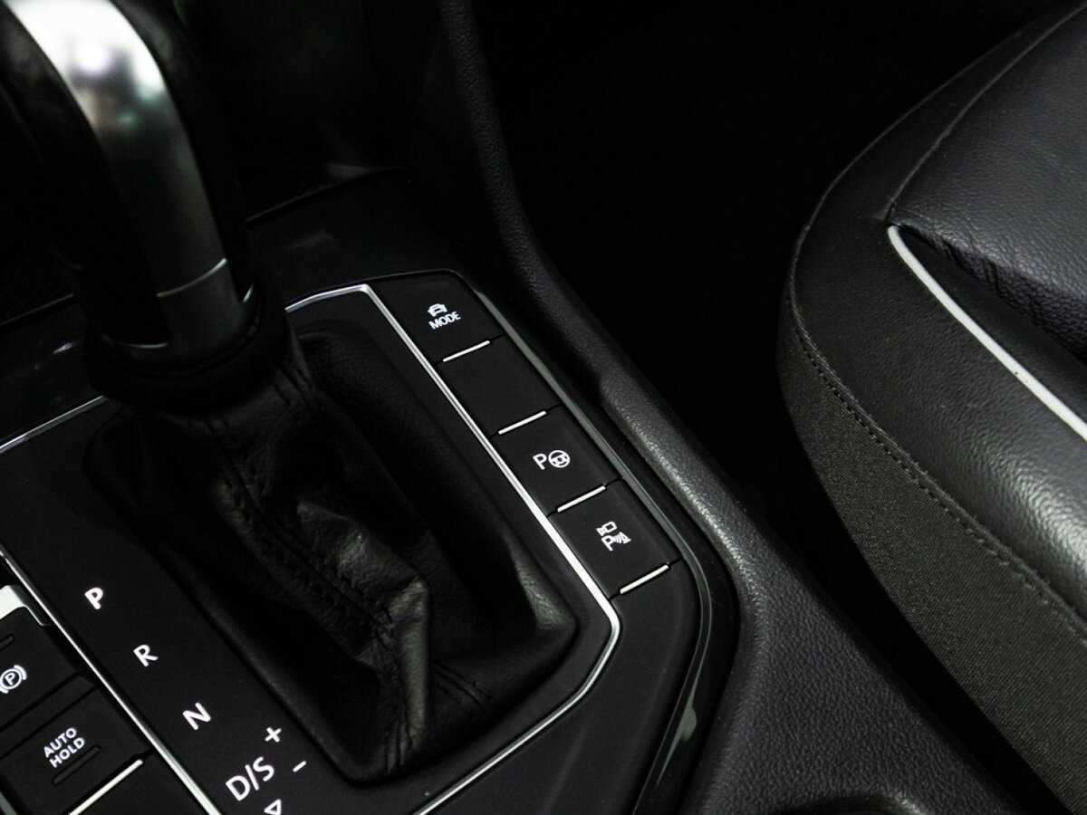 Volkswagen Tiguan, 2019 Фото №21