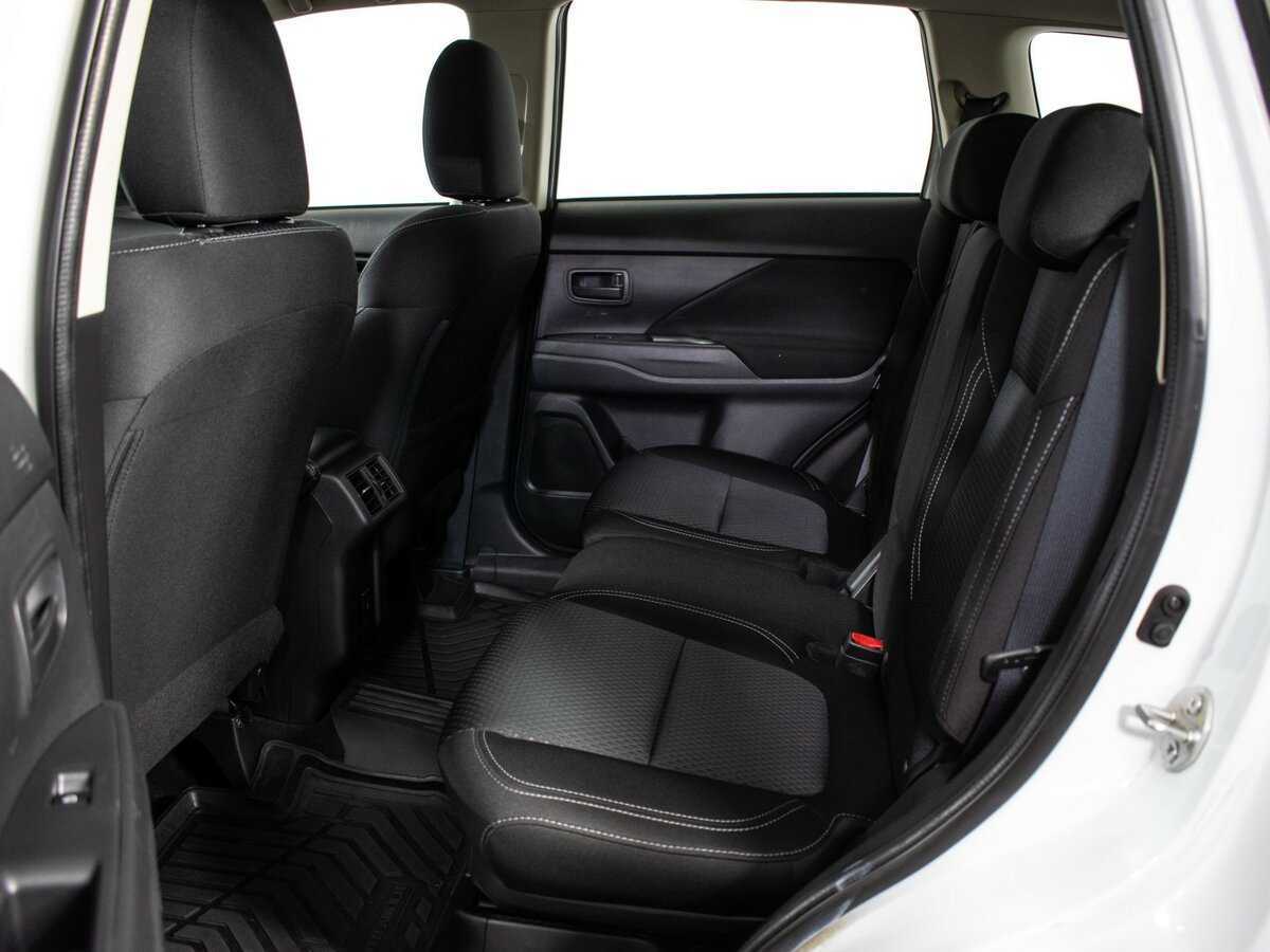 Mitsubishi Outlander, 2020 Фото №10