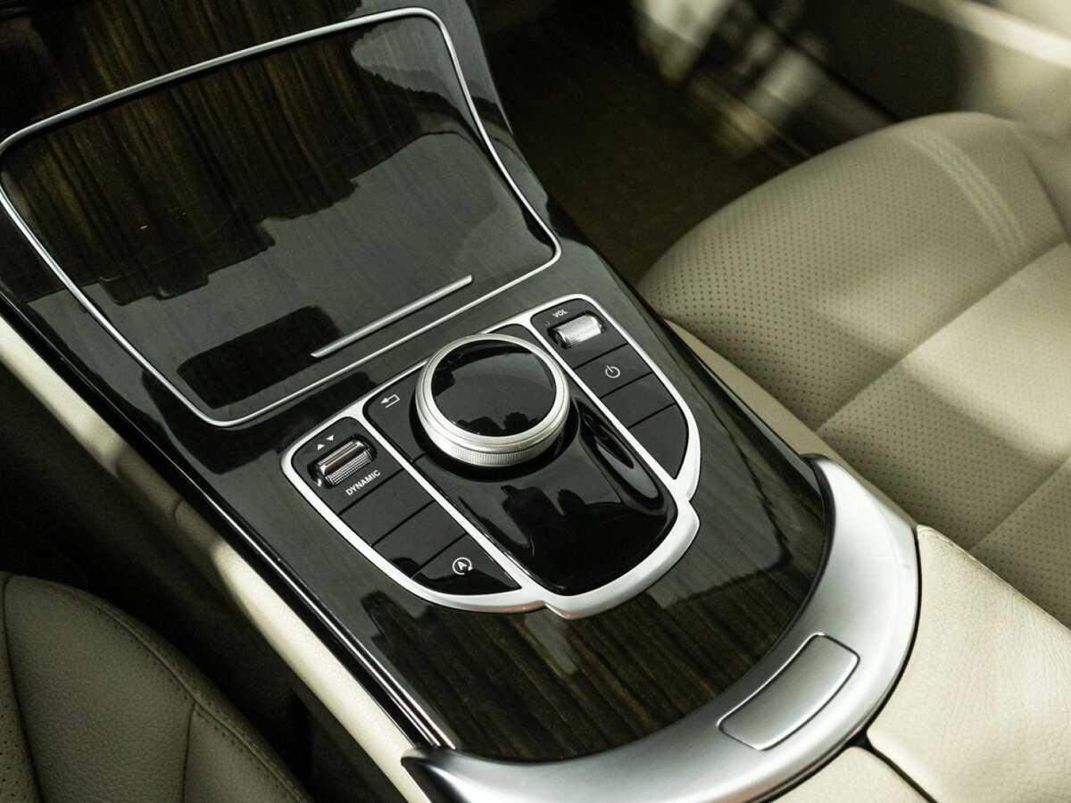 Mercedes-Benz C-Класс 200, 2017 Фото №19