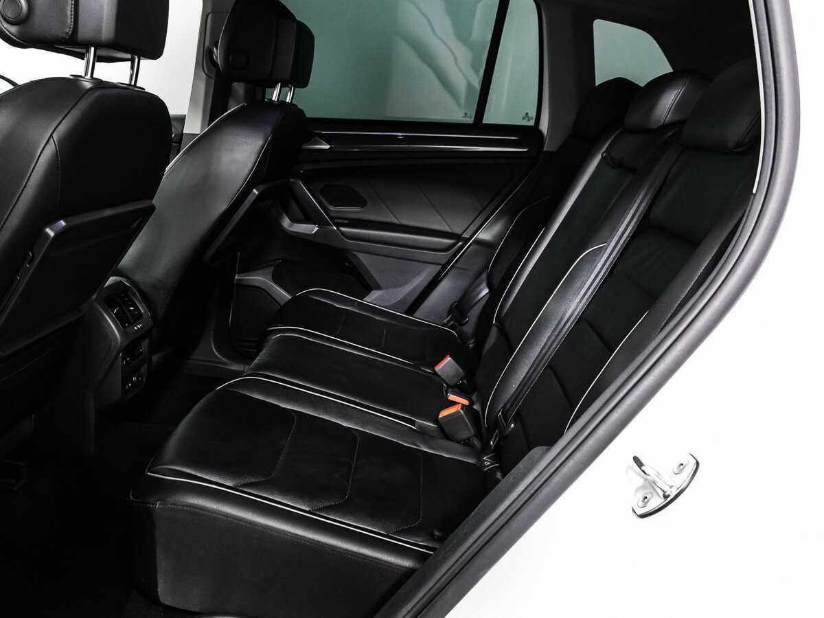 Volkswagen Tiguan, 2018 Фото №13