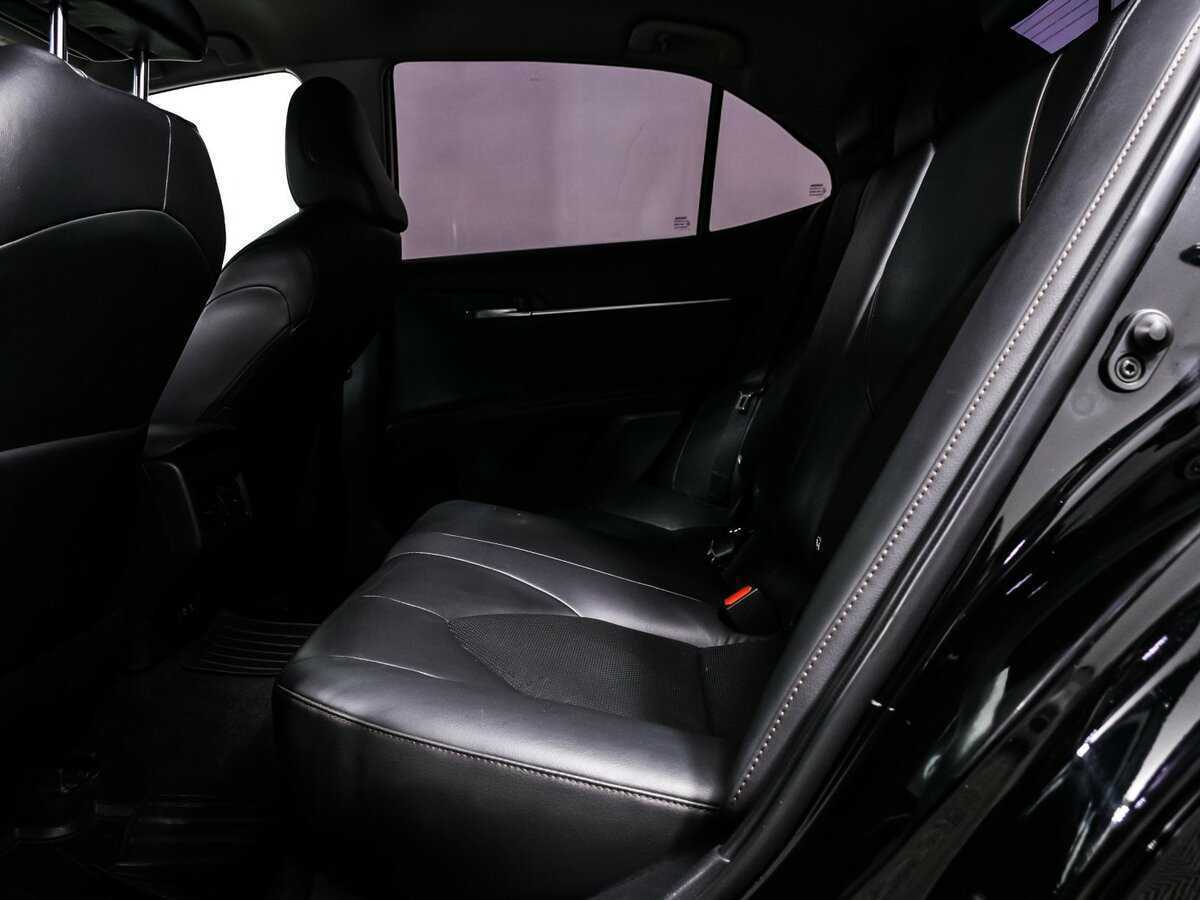 Toyota Camry, 2018 Фото №12