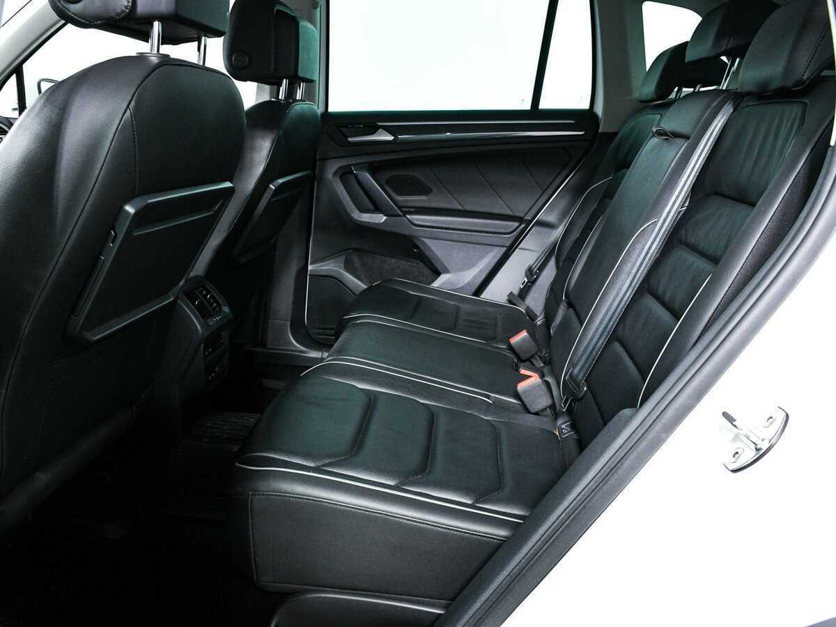 Volkswagen Tiguan, 2020 Фото №12