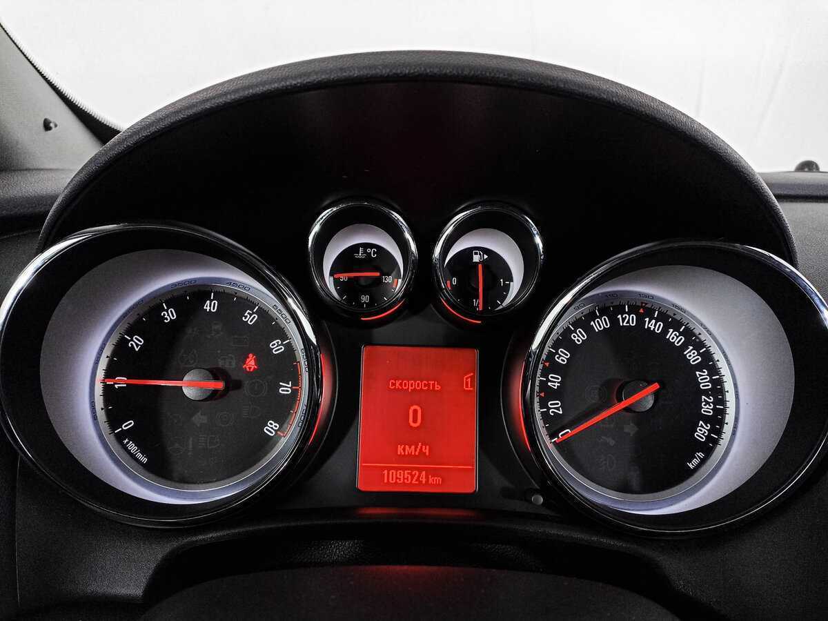 Opel Astra GTC, 2014 Фото №13