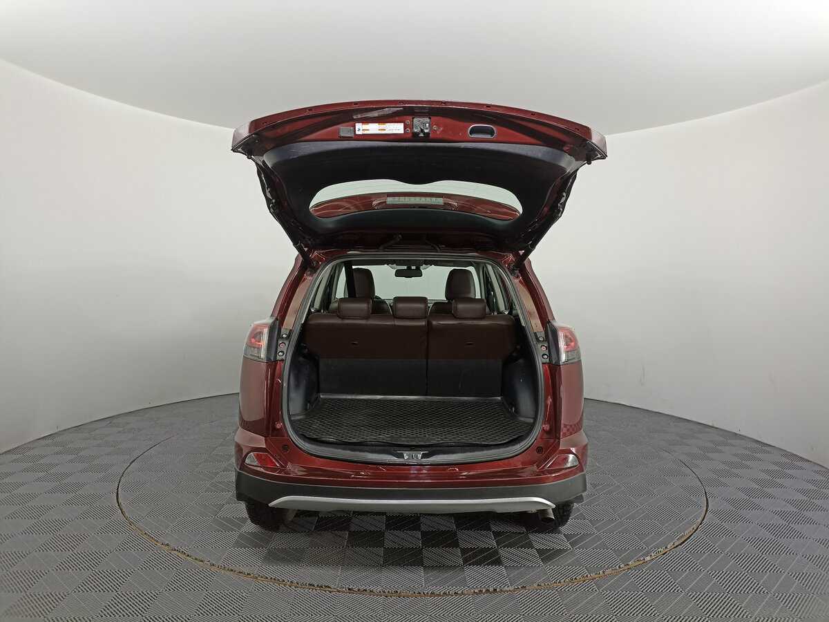Toyota RAV4, 2018 Фото №10