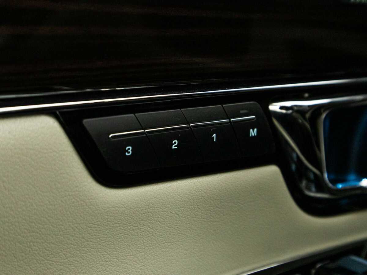 Jaguar XJ, 2015 Фото №18