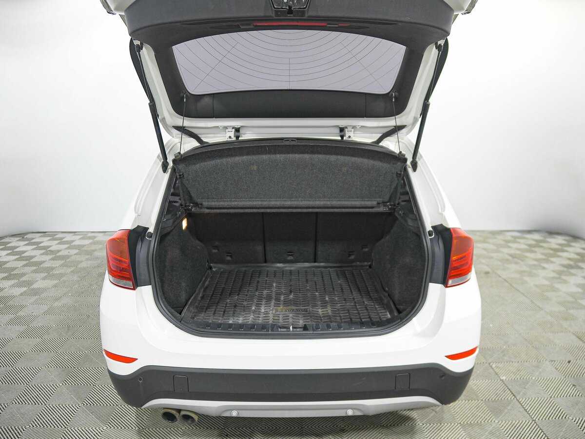 BMW X1 20i, 2014 Фото №14