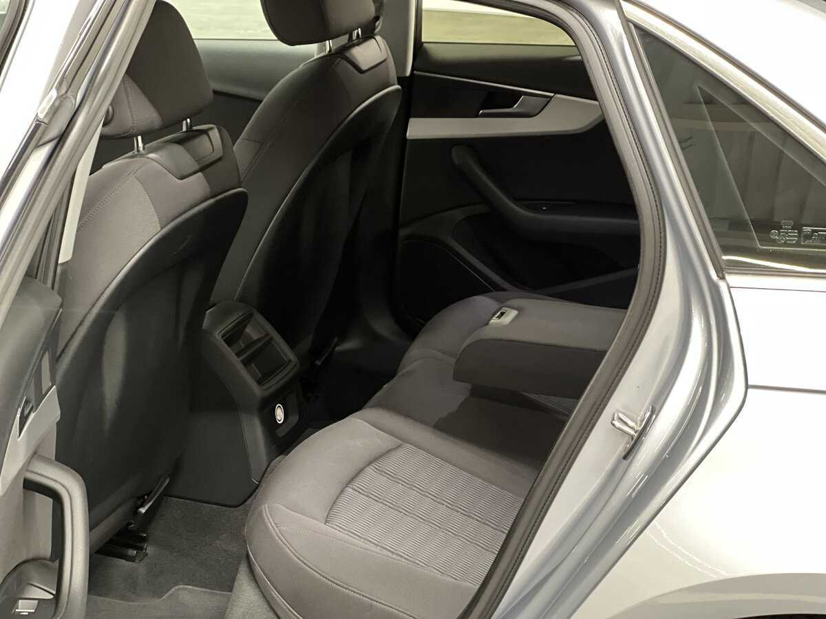 Audi A4, 2016 Фото №12