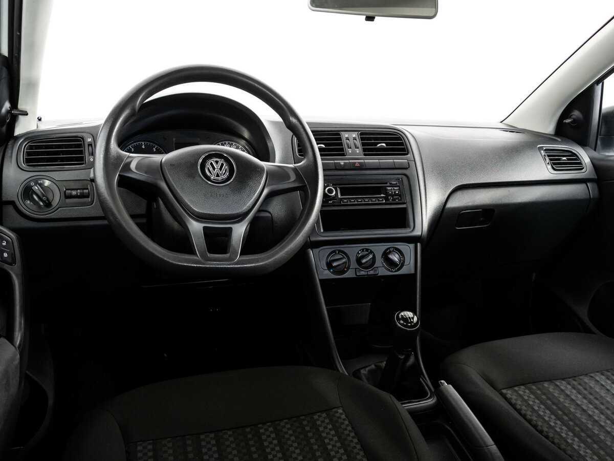 Volkswagen Polo, 2018 Фото №9