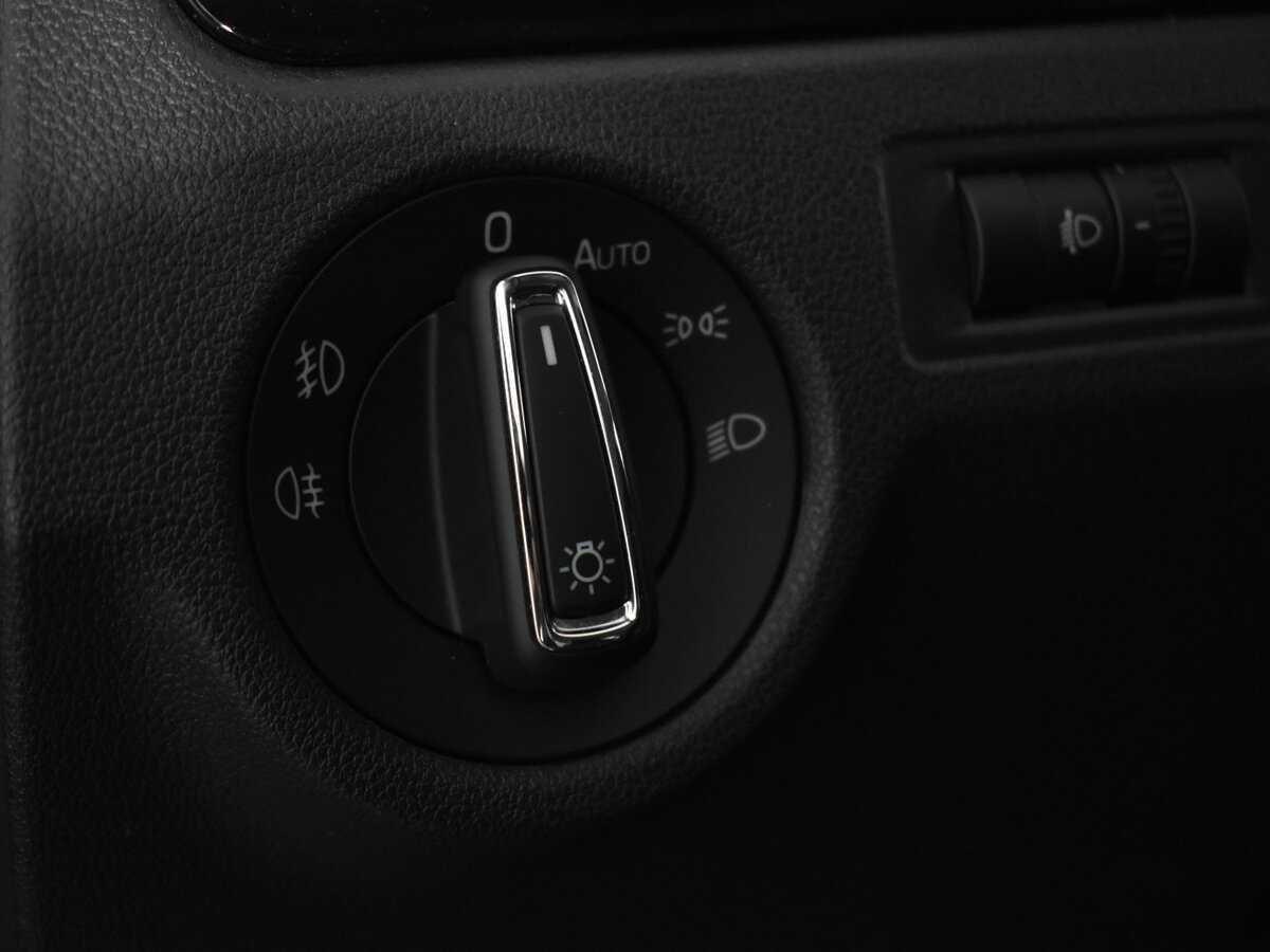 Skoda Rapid, 2018 Фото №18