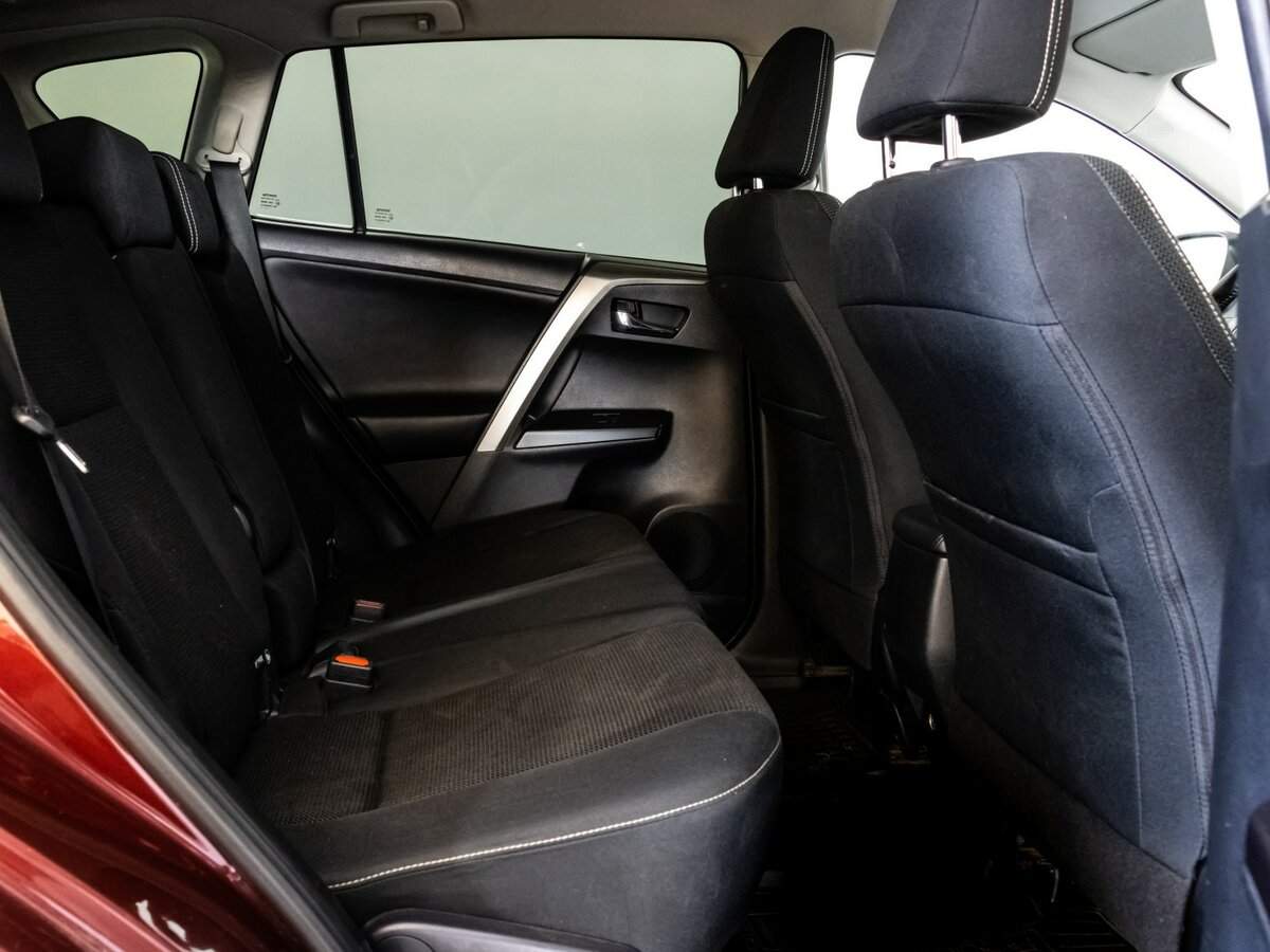 Toyota RAV4, 2017 Фото №13