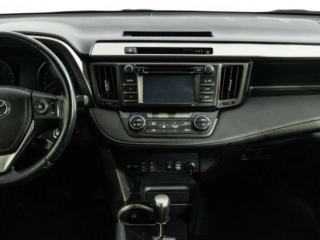 Toyota RAV4, 2016 Фото №12