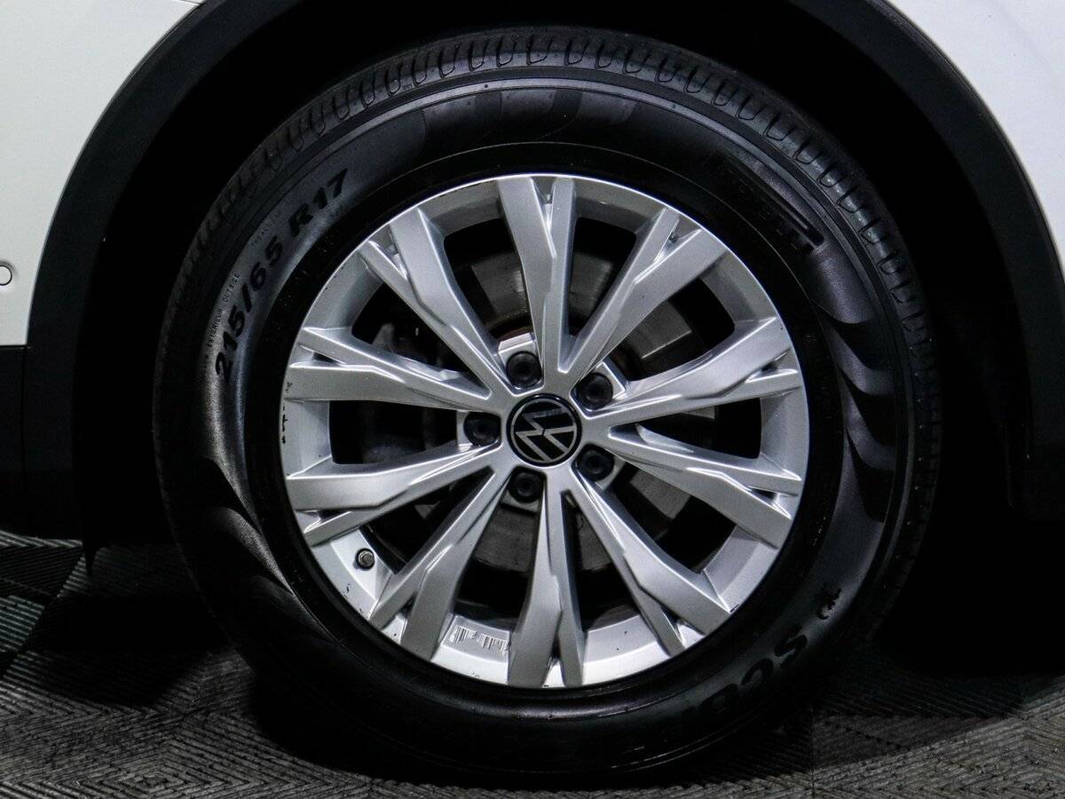 Volkswagen Tiguan, 2019 Фото №10