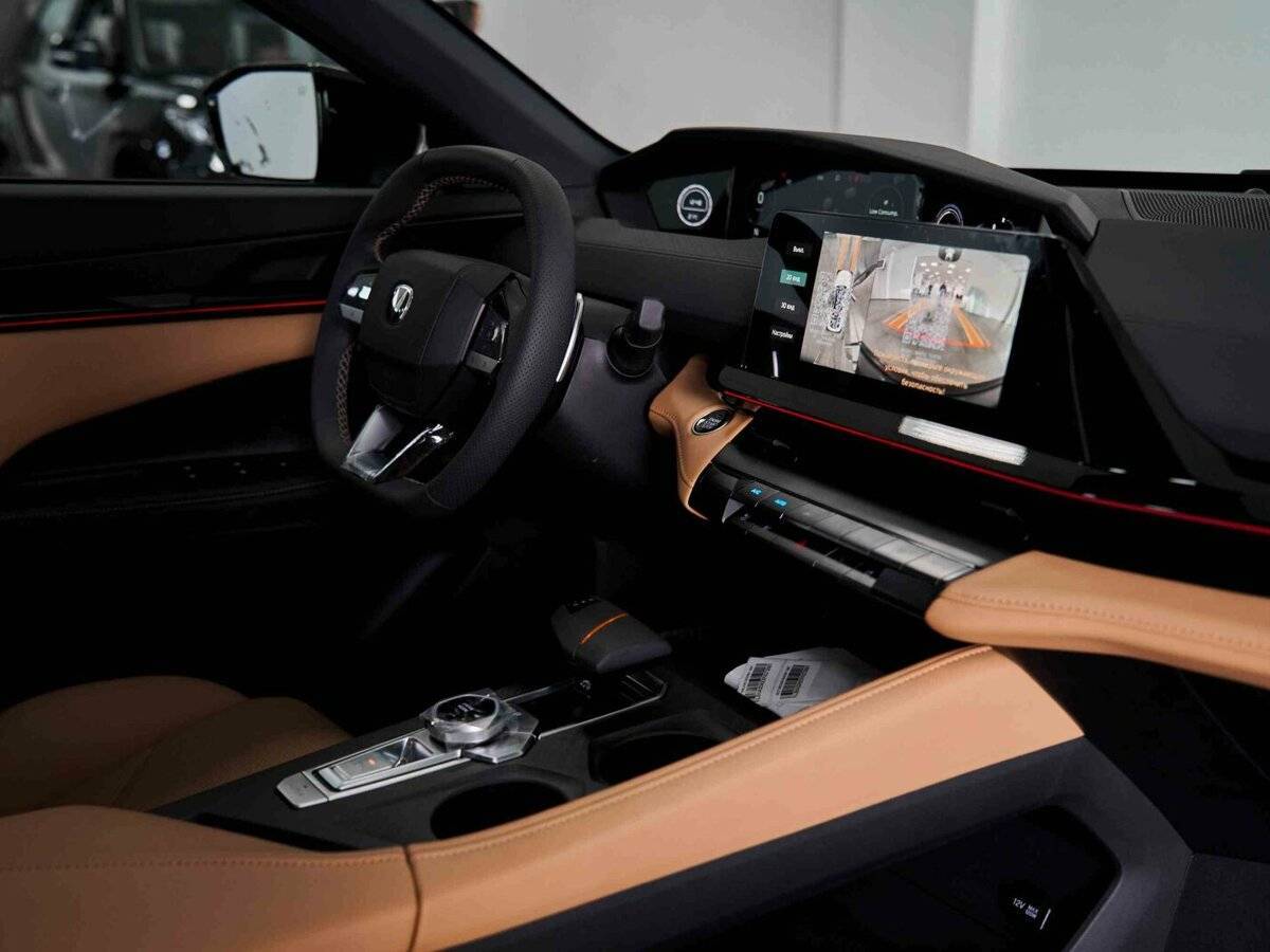 Changan UNI-V, 2024 Фото №18