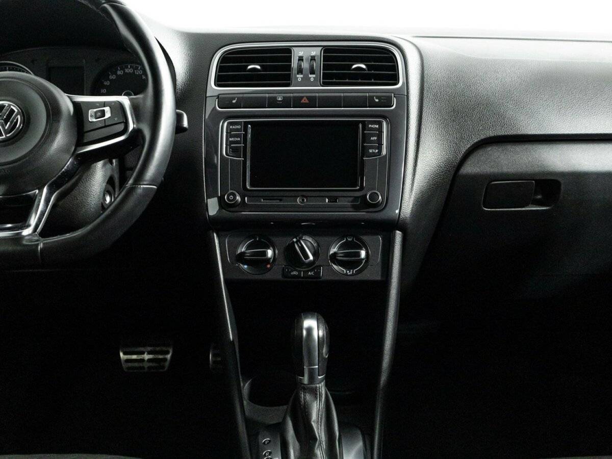 Volkswagen Polo, 2018 Фото №14