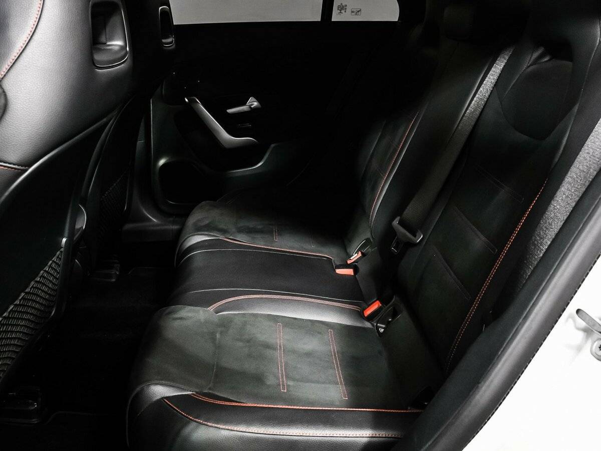 Mercedes-Benz CLA 200, 2019 Фото №12