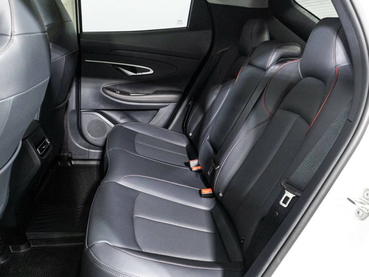 Changan UNI-T, 2023 Фото №10