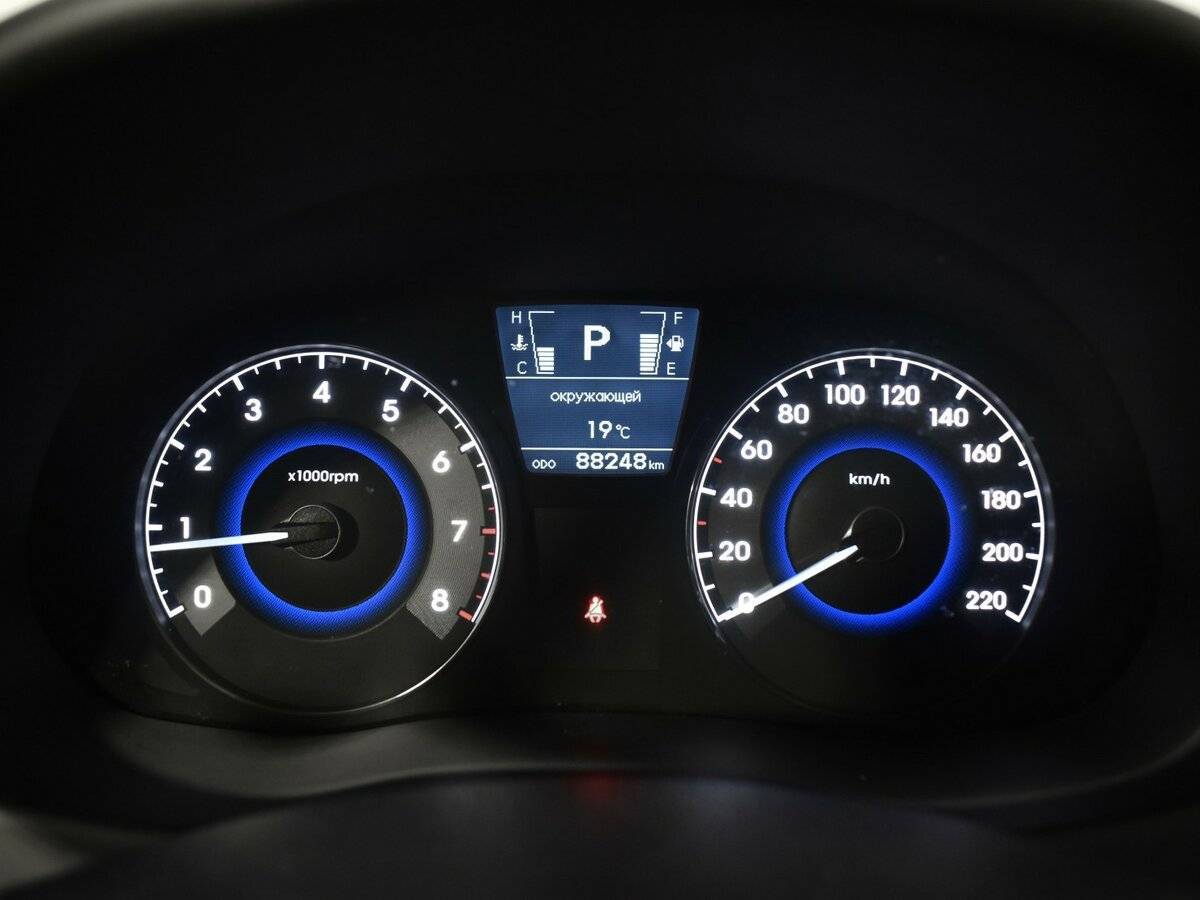 Hyundai Solaris, 2012 Фото №12