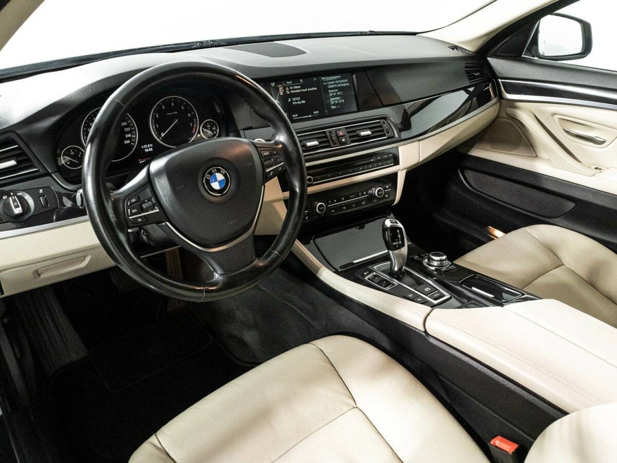 BMW 5 серии 528i xDrive, 2013 Фото №11