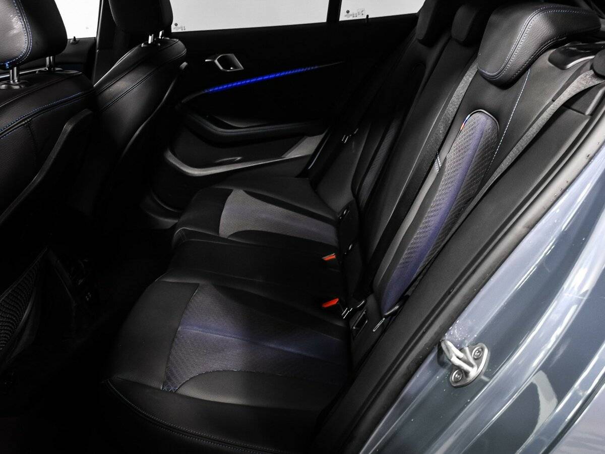 BMW 1 серии 120d, 2020 Фото №13