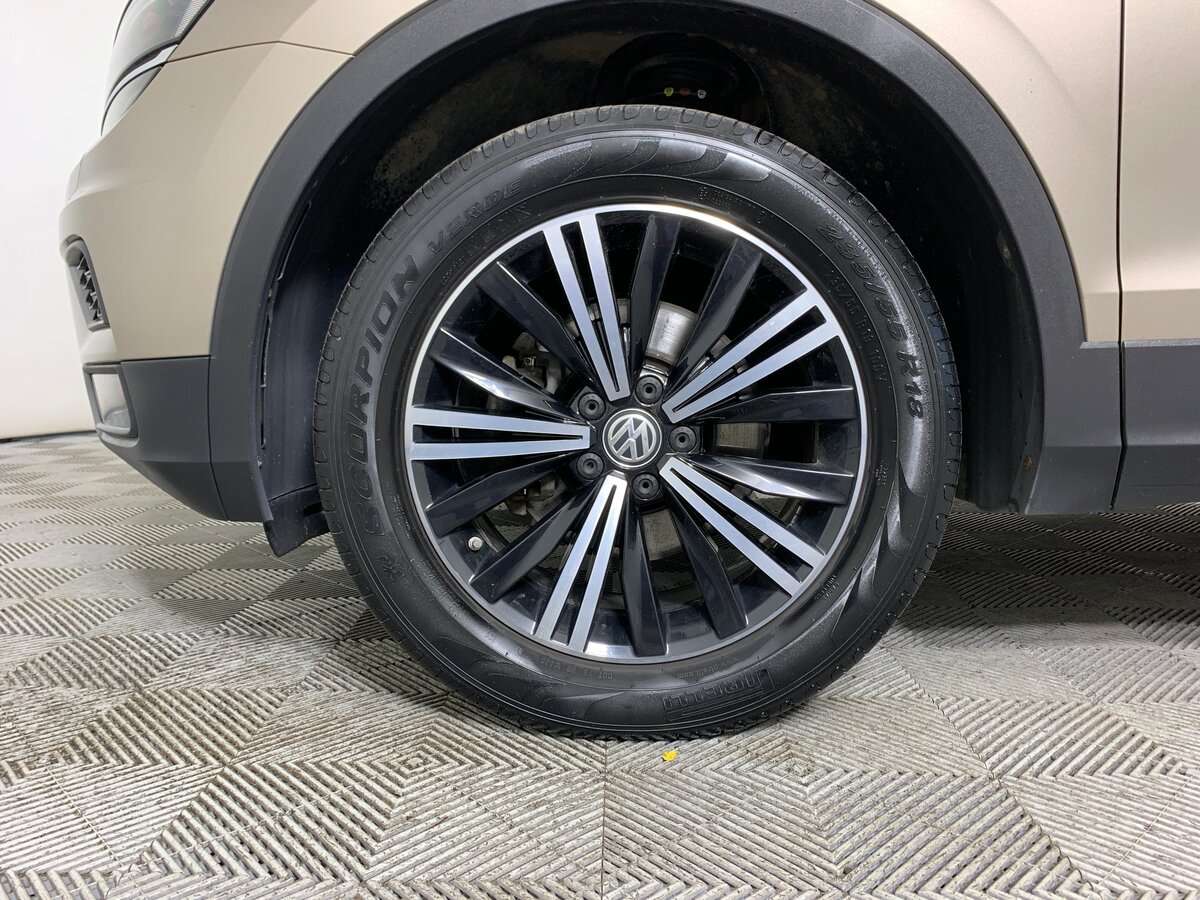 Volkswagen Tiguan, 2018 Фото №9