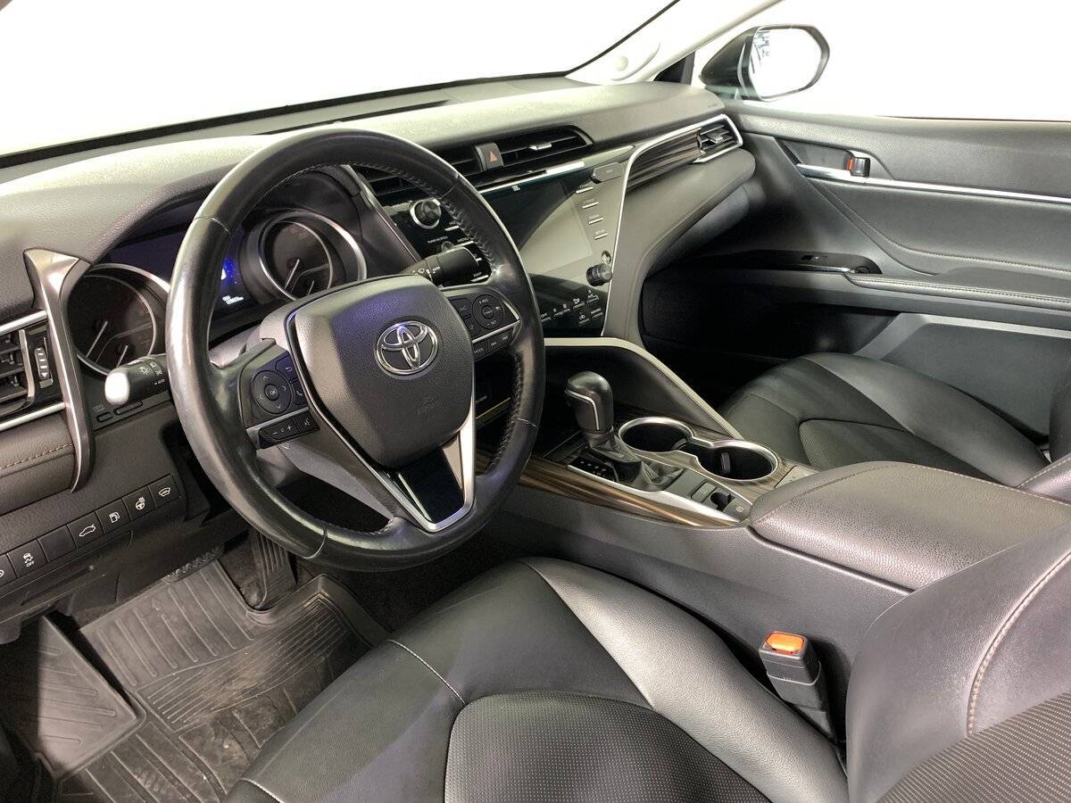 Toyota Camry, 2018 Фото №11