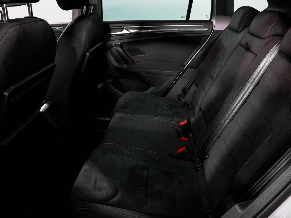 Volkswagen Tiguan, 2019 Фото №10