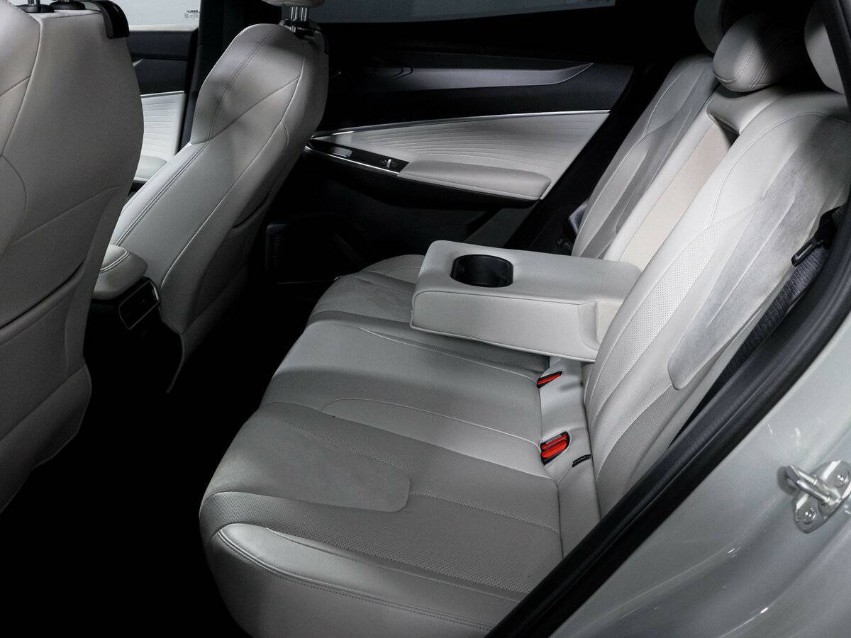 Geely Atlas, 2023 Фото №10